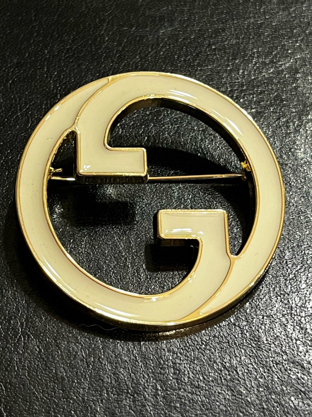 Double G Designer Off White Gold Tone Blondie Style Brooch